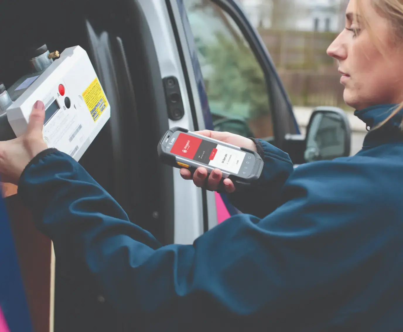 waypoint product in use scanning gas meter